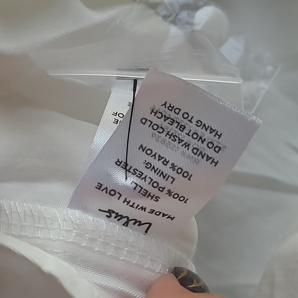 Lulu's White Burn Out Balloon Sleeve Mini Dress size M - Picture 7 of 7